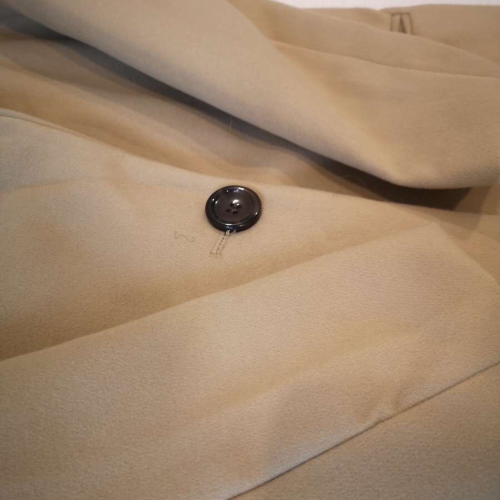 Coat - Picture 4 of 7
